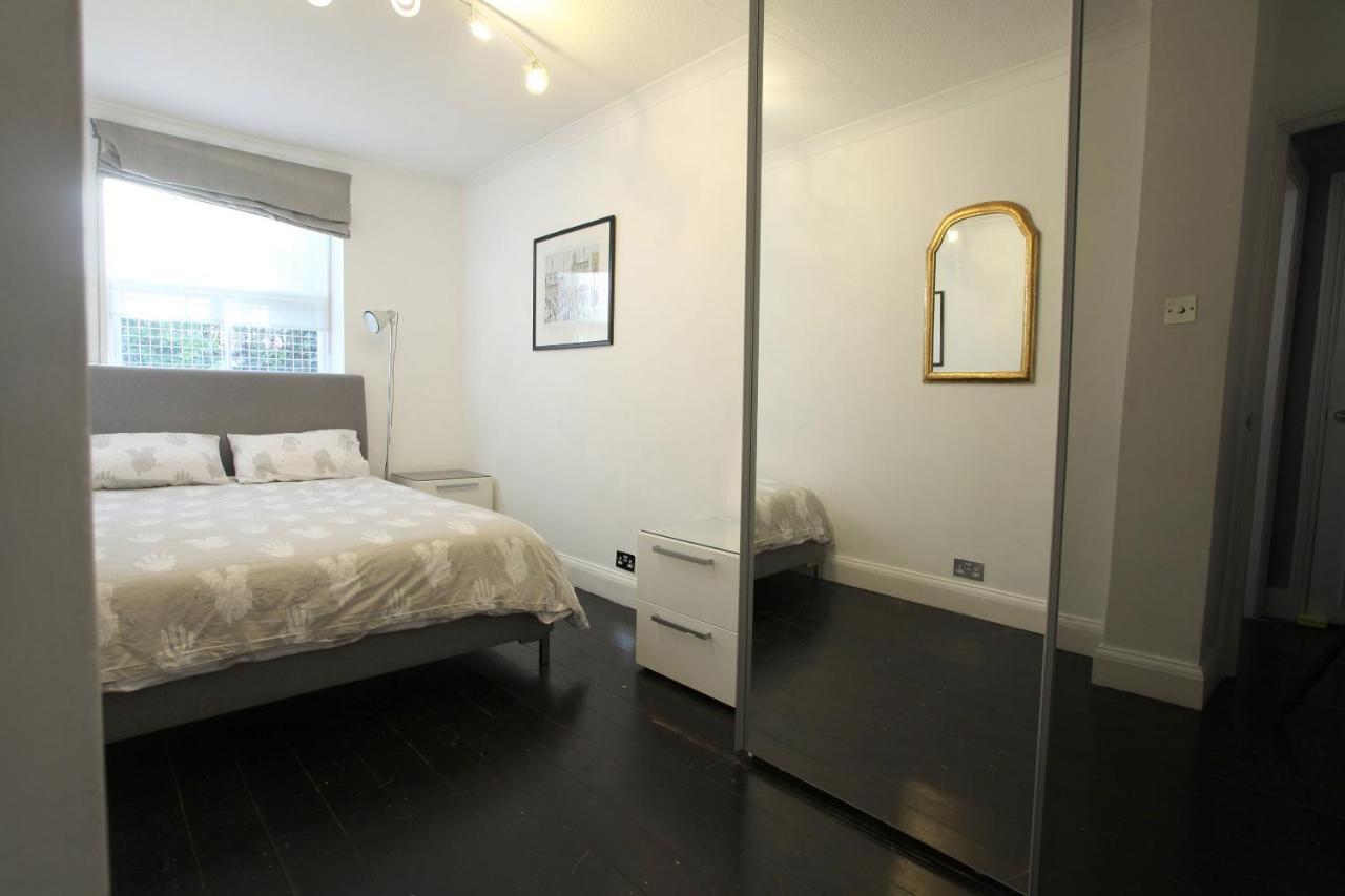 Walk To Notting Hill /paddington 1 B/r With Patio * Londres