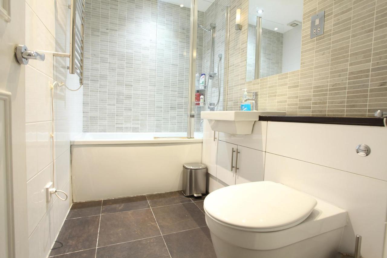 Walk To Notting Hill /paddington 1 B/r With Patio