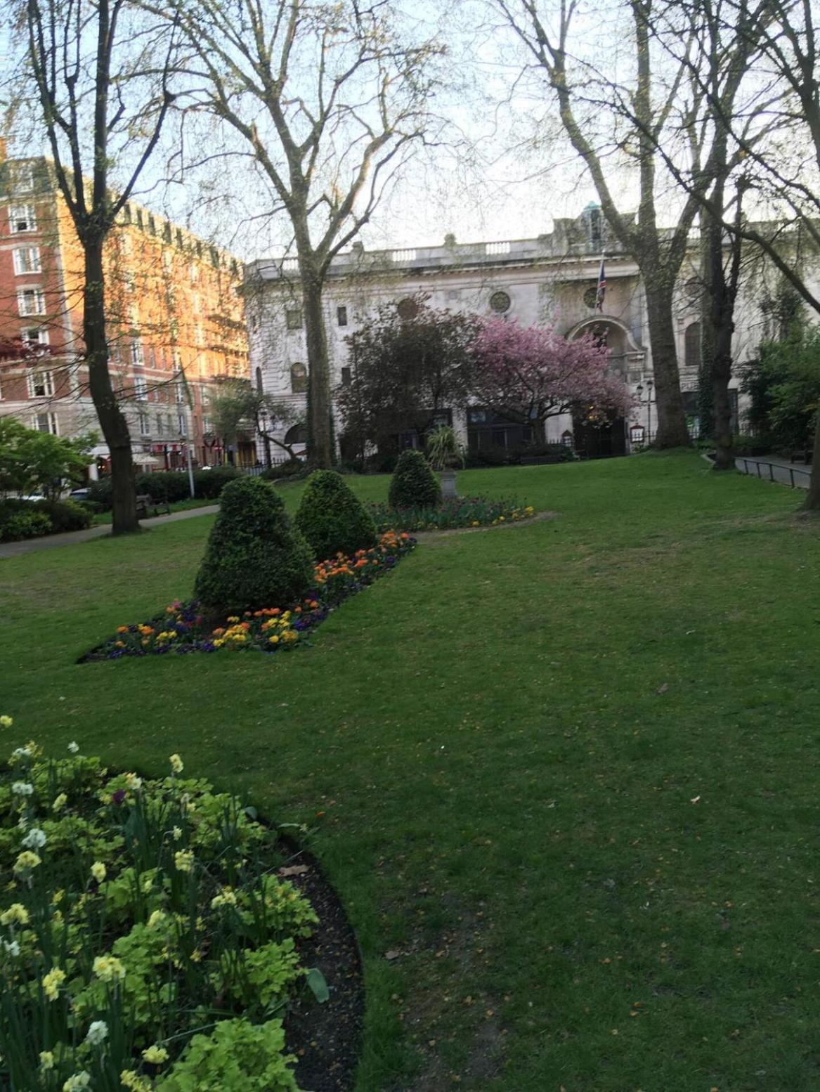 Walk To Notting Hill /paddington 1 B/r With Patio